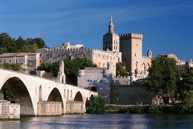 Le Mas De Guiguite Mézoargues Exteriör bild